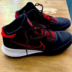 Nike Kyrie Flytrap Shoes